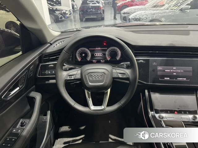 Audi Q8 2024 Черный из Китая, фото 4
