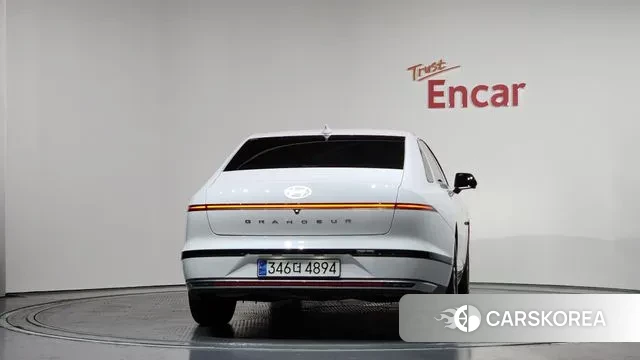 Hyundai Grandeur (GN7) id 3745756 из Кореи 14