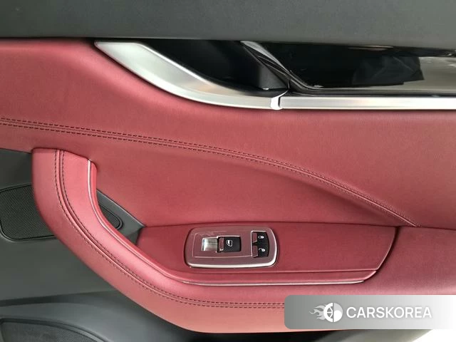 Maserati Levante id 4208588 из Китая 18