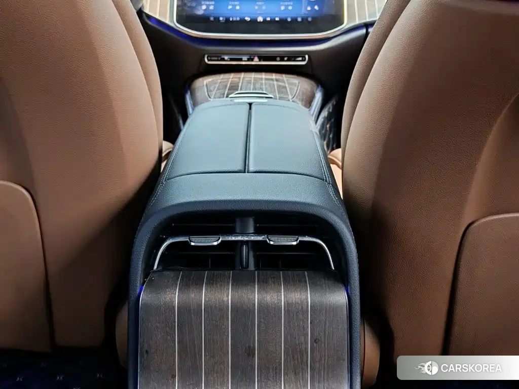 Mercedes-Benz E-Class id 4680508 из Китая 28
