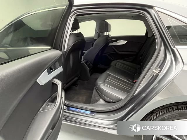 Audi A4L id 4299961 из Китая 14