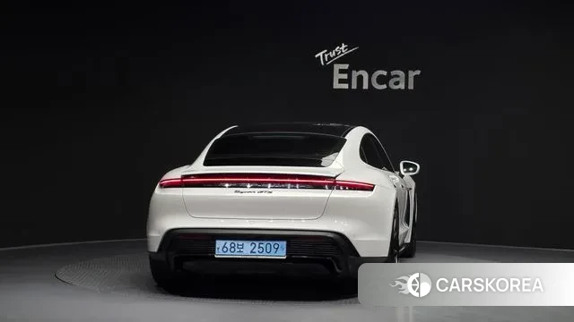 Porsche Taycan id 3690086 из Кореи 14