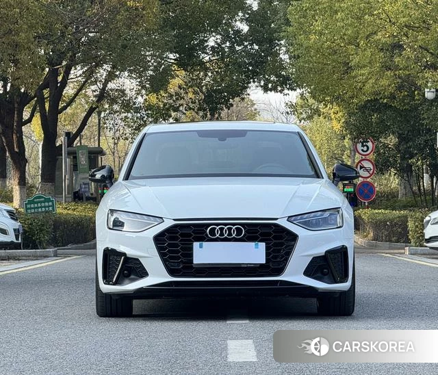 Audi A4L id 4277767 из Китая 10