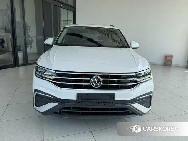Volkswagen Tiguan L 2024 Белый из Китая, фото 4