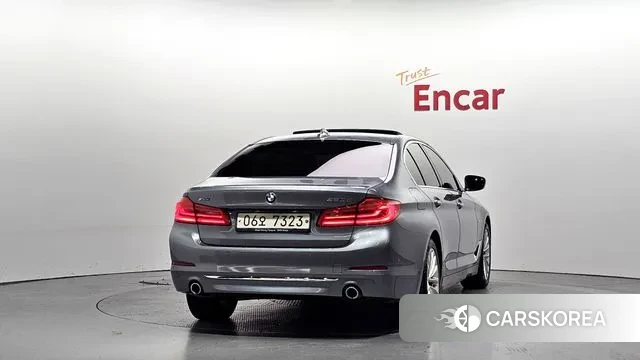 BMW 5 Series (G30) id 3055638 из Кореи 14