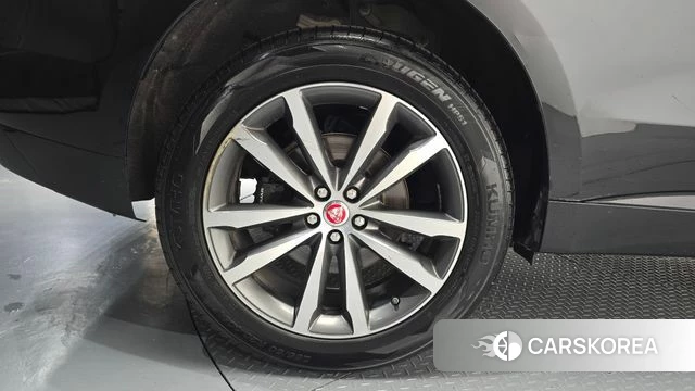 Jaguar F-PACE id 4490749 из Кореи 27