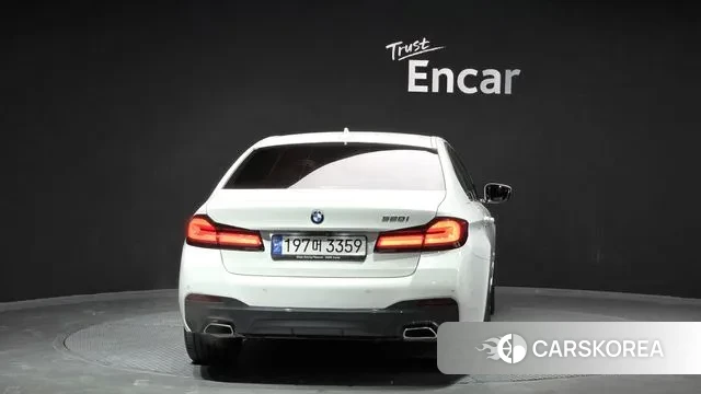 BMW 5 Series (G30) id 3670702 из Кореи 14