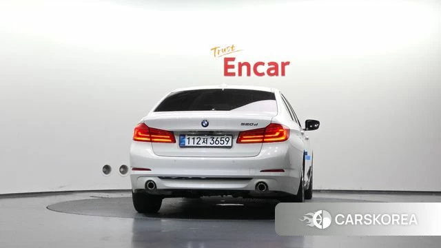 BMW 5 Series (G30) id 4918381 из Кореи 14