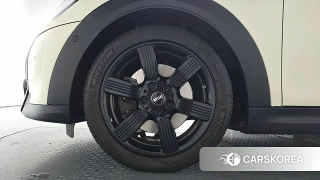 Mini Cooper S Convertible id 4750388 из Кореи 31