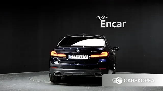 BMW 5 Series (G30) id 3437983 из Кореи 14