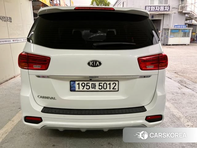 Kia The New Carnival id 4490957 из Кореи 12