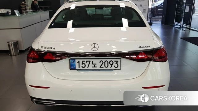 Mercedes-Benz E-Class W214 id 4892623 из Кореи 12