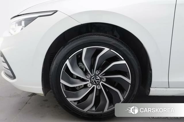 Volkswagen Golf id 4301109 из Китая 18