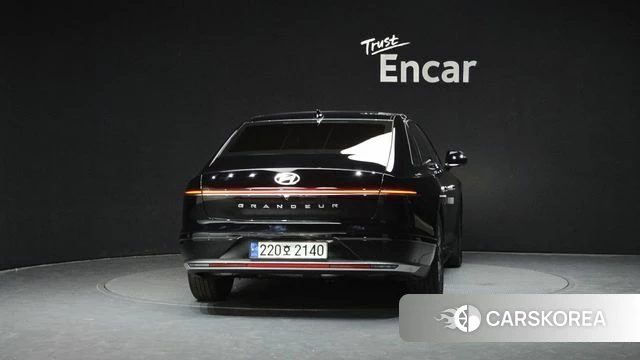 Hyundai Grandeur (GN7) id 3897282 из Кореи 14