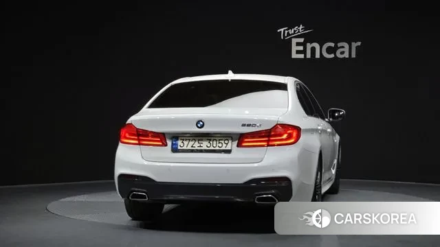 BMW 5 Series (G30) id 3765741 из Кореи 14