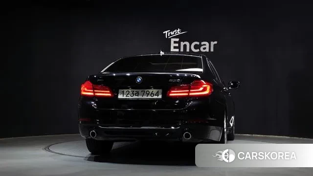 BMW 5 Series (G30) id 3356751 из Кореи 14