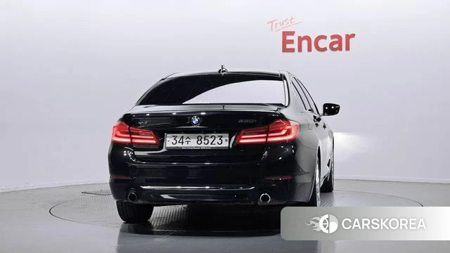 BMW 5 Series (G30) id 4269374 из Кореи 14