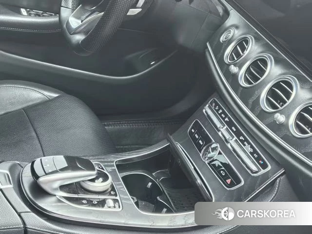 Mercedes-Benz E-class id 4238622 из Китая 7