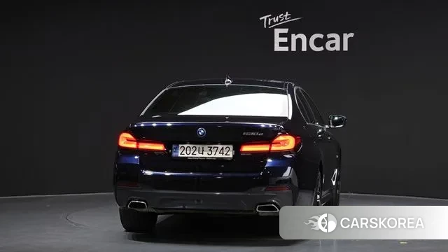 BMW 5 Series (G30) id 3467898 из Кореи 14