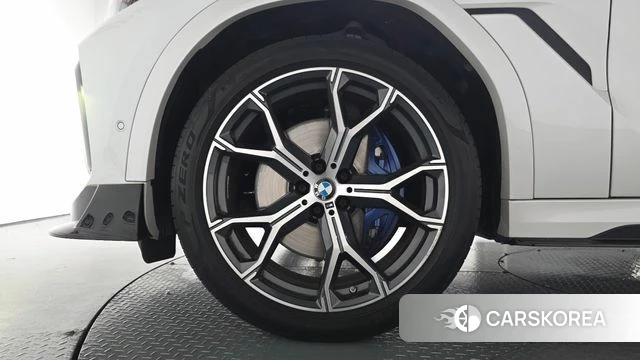 BMW X6 (G06) id 4488876 из Кореи 29