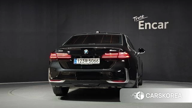 BMW 5 Series (G60) id 4681459 из Кореи 29