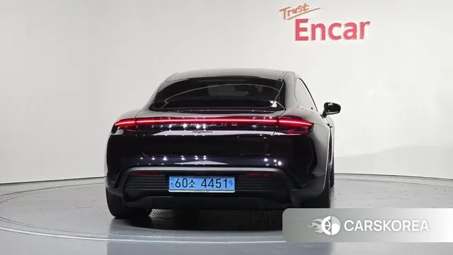 Porsche Taycan id 3410671 из Кореи 14