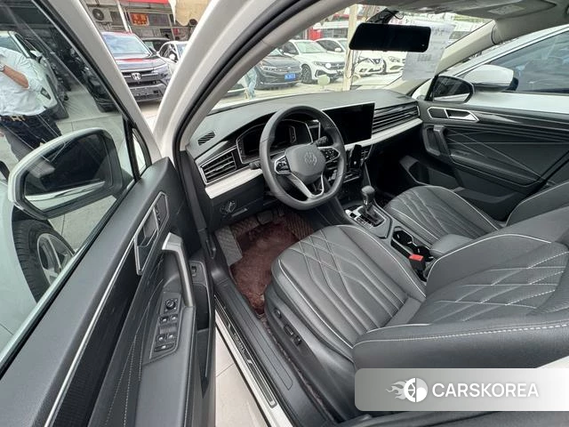 Volkswagen Tiguan L 2022 Белый из Китая, фото 6