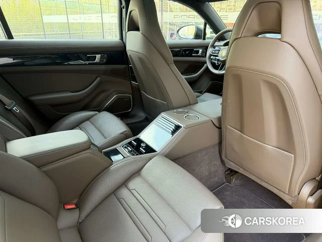 Porsche Panamera id 3939275 из Китая 8