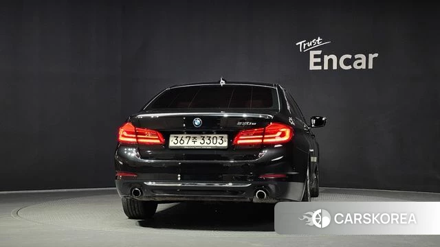 BMW 5 Series (G30) id 4557177 из Кореи 29