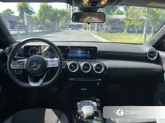 Mercedes-Benz Class A 2021 Белый из Китая, фото 6