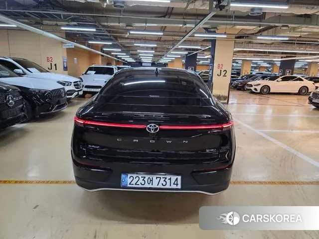 Toyota Crown Crossover 2024 Черный из Кореи, фото 6