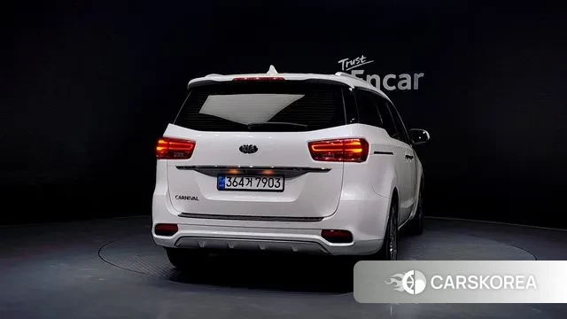 Kia The New Carnival id 3336618 из Кореи 14