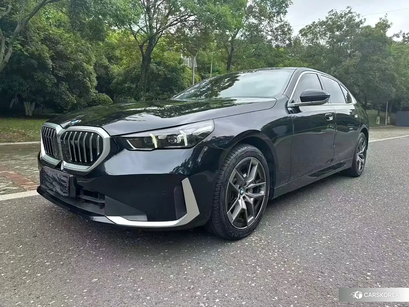 BMW 5 series 2025 Черный из Китая, фото 4