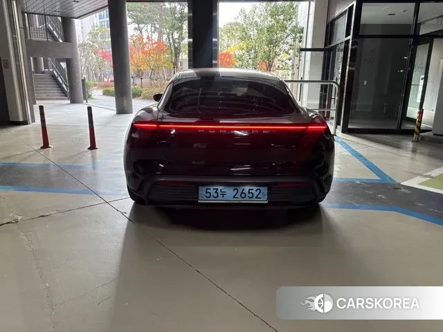 Porsche Taycan 2021 Синий из Кореи, фото 5