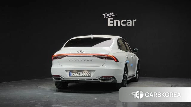 Hyundai The New Grandeur IG id 4284353 из Кореи 26