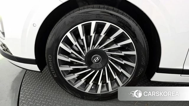Hyundai Grandeur (GN7) id 4337451 из Кореи 33