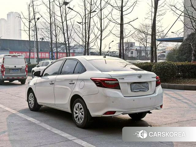 Toyota Vios 2023 Белый из Китая, фото 4