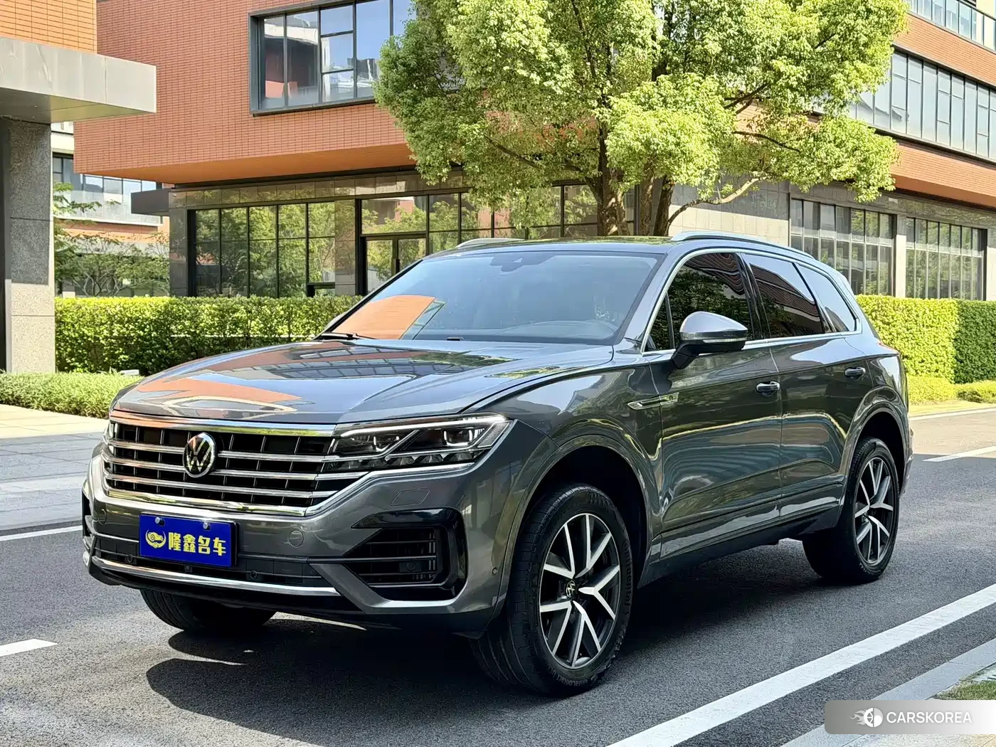 Volkswagen Touareg id 4644730 из Китая 11