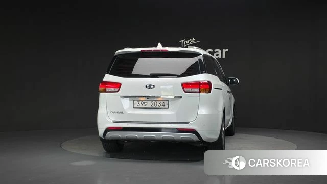 Kia All New Carnival id 4496975 из Кореи 14