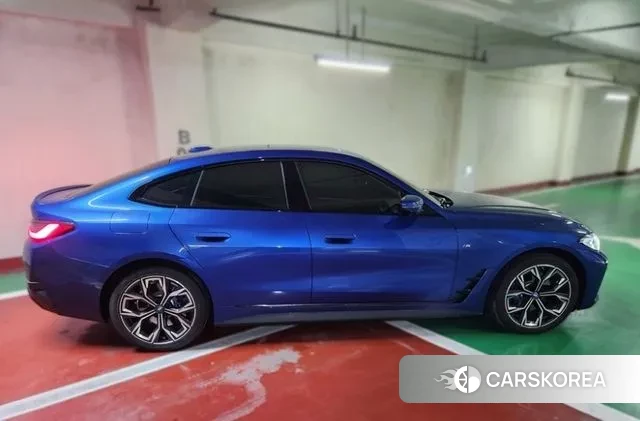 BMW i4 2023 Синий из Кореи, фото 4