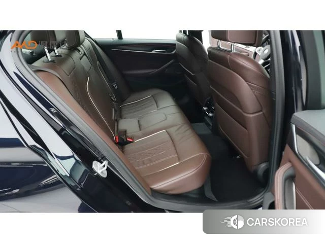 BMW 5 series (imported) 2021 Черный из Китая, фото 4