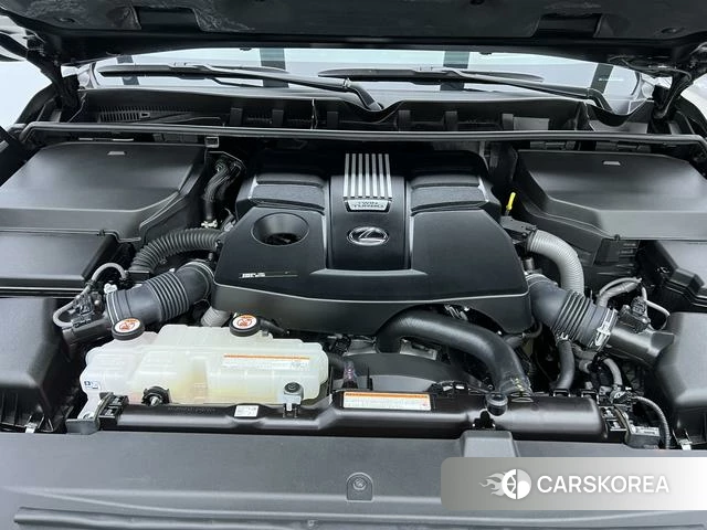 Lexus LX id 4258815 из Китая 22