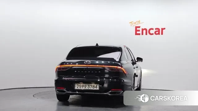 Hyundai The New Grandeur IG Hybrid id 3592806 из Кореи 14