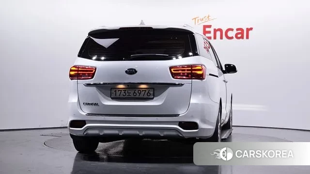 Kia The New Carnival id 3514738 из Кореи 14