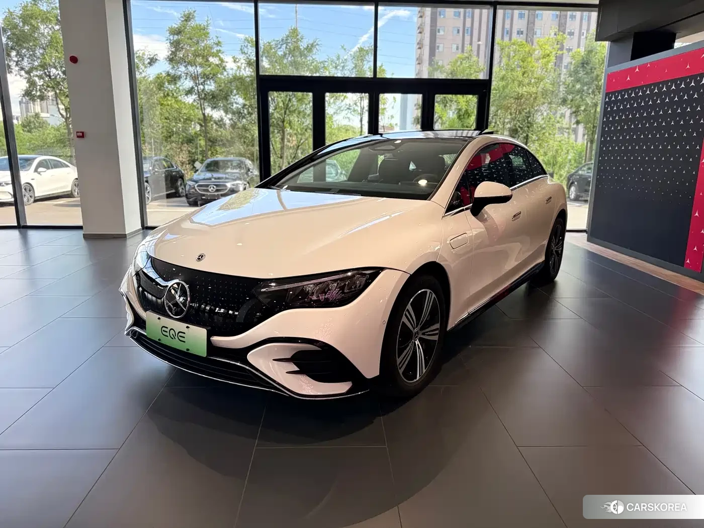 Mercedes-Benz EQE 2025 Белый из Китая, фото 4