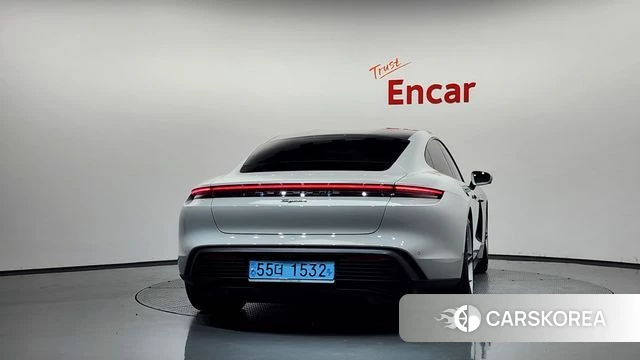 Porsche Taycan id 4855036 из Кореи 25