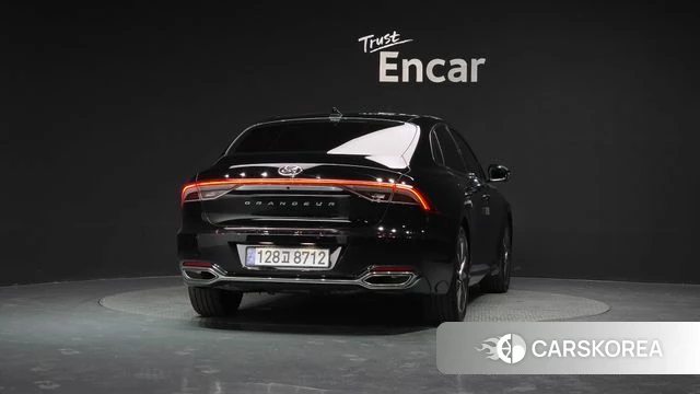 Hyundai The New Grandeur IG id 4337544 из Кореи 29