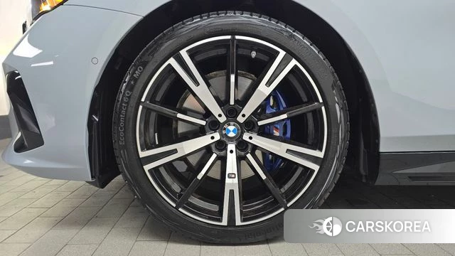 BMW 5 Series (G60) id 4533035 из Кореи 26