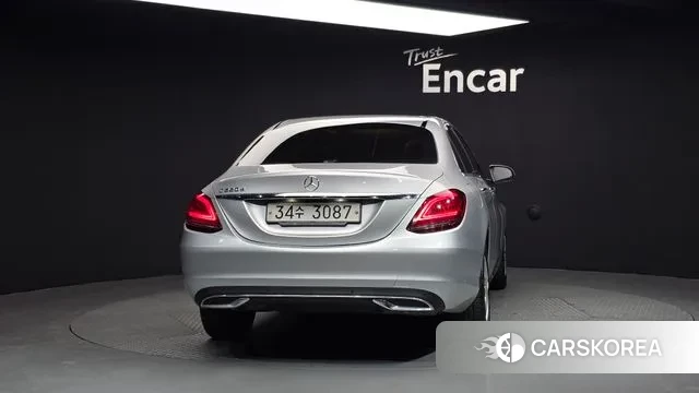 Mercedes-Benz C-Class W205 id 3713814 из Кореи 14