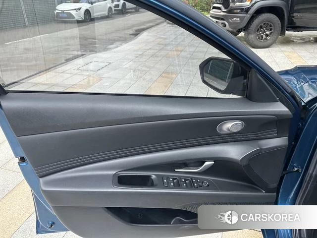 Hyundai Elantra id 4368400 из Китая 16